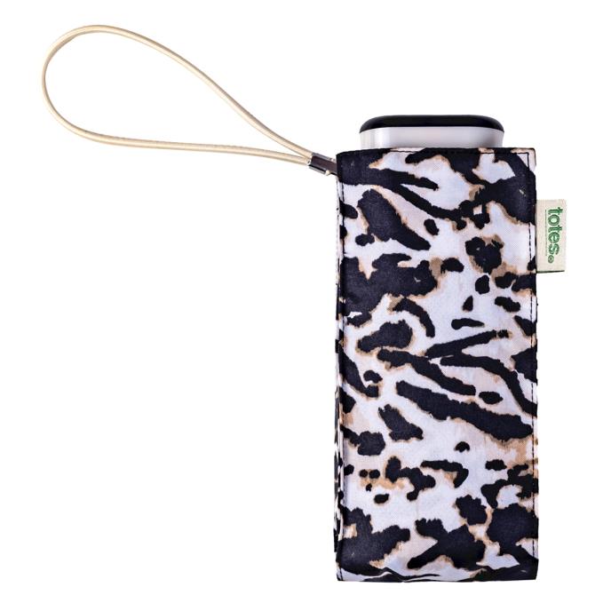 totes® Compact Flat Animal Markings Print Umbrella (5 Section) Extra Image 3